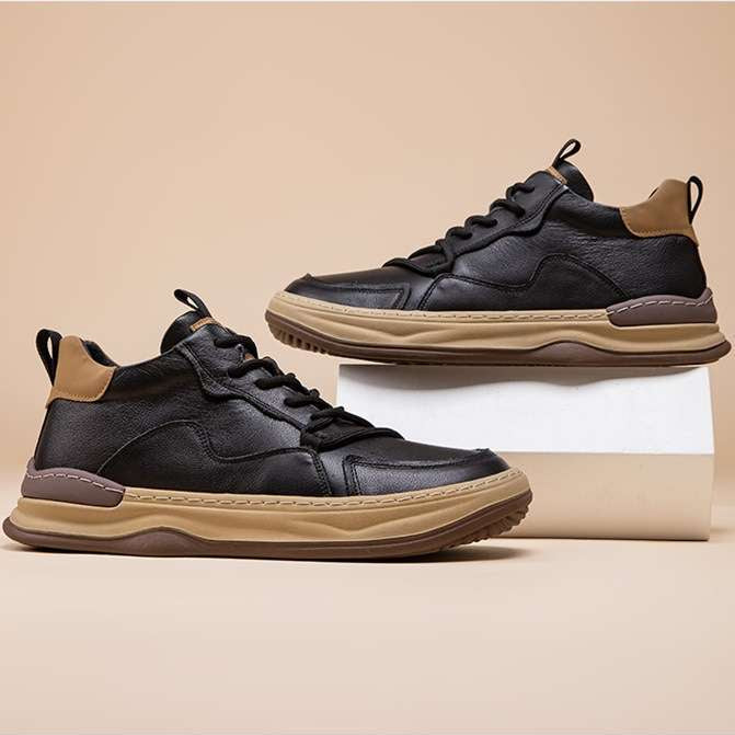 Richard West Sneakers